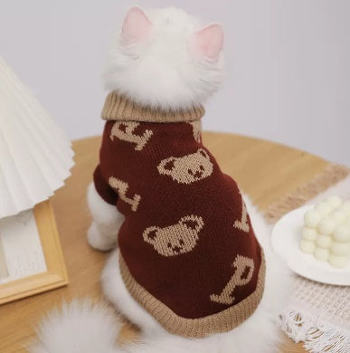 autumn winter pet sweater for cat, warm knitted sweater with cute bear pattern, perfect for cold weather.